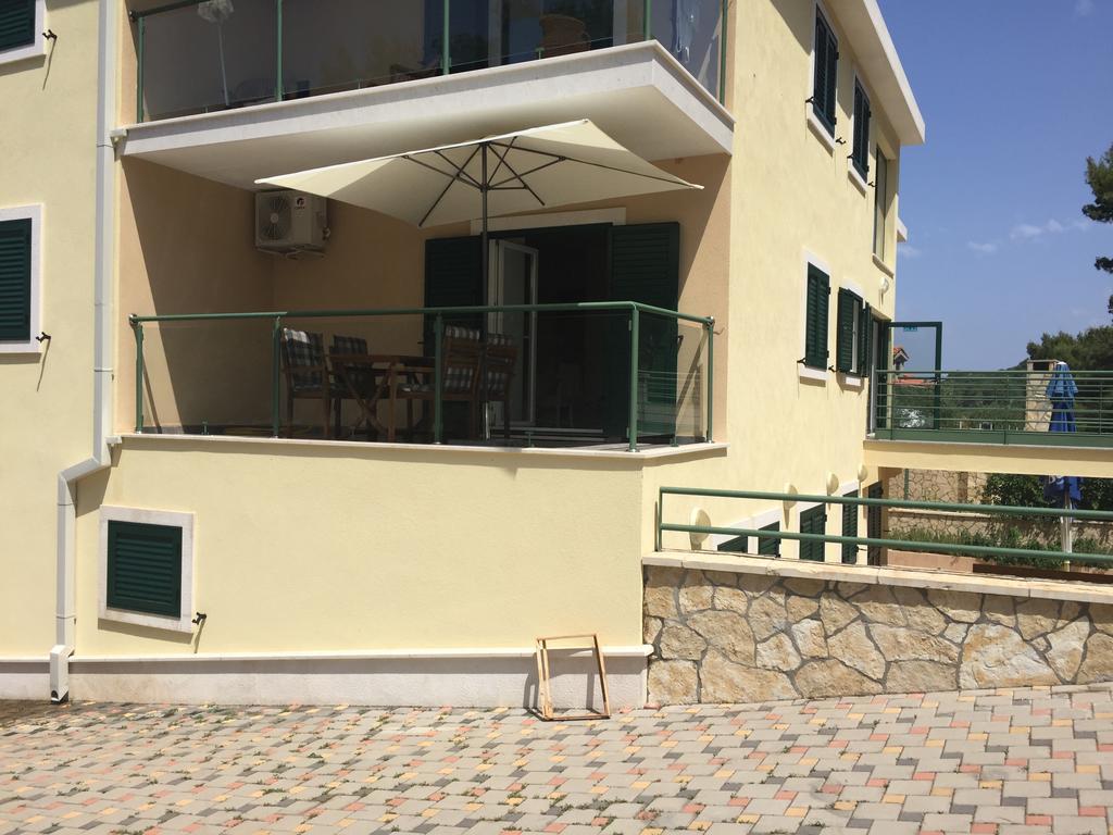 Apartment Maestral Rogač Dış mekan fotoğraf