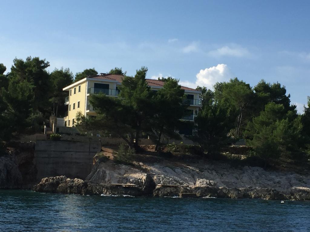Apartment Maestral Rogač Dış mekan fotoğraf